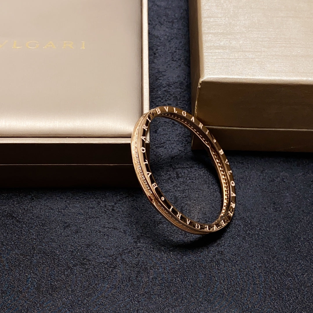 18K B.ZERO1 Bangle Bracelet